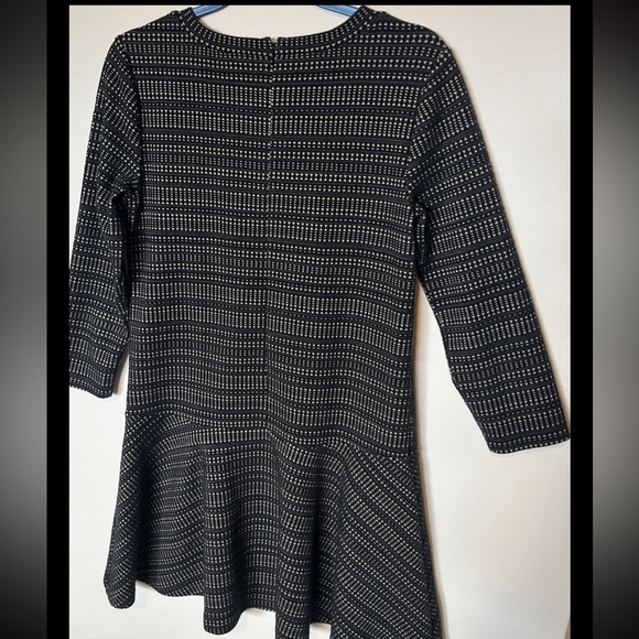 Black and White Patterned Loft knit Dress Size S - Picture 3 of 8